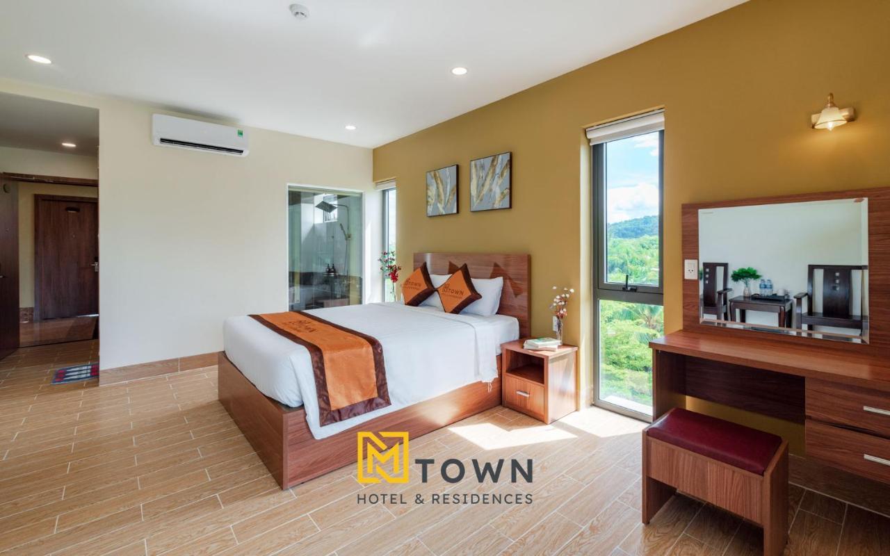 Mtown Hotel & Residences Phu Quoc - Long Beach Centre Екстериор снимка